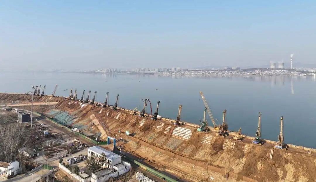 金泰SG系列抓斗主导白龟山水库除险加固工程，设备占比高达85%